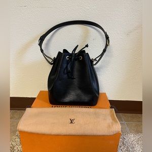 COPY - Louis Vuitton Petit Noe black Epi leather bucket bag 🌸🌺